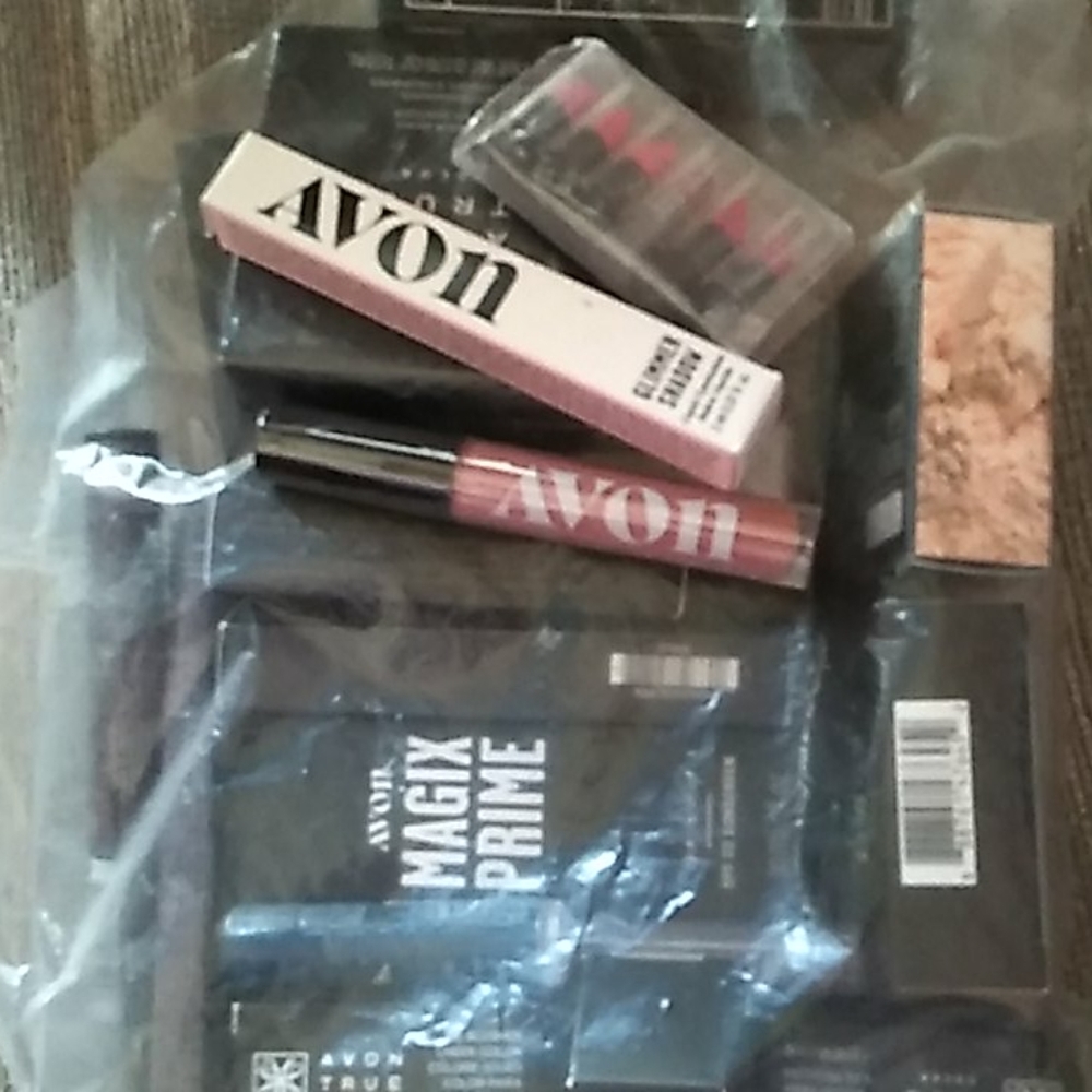 ⚡Avon Mystery bags⚡